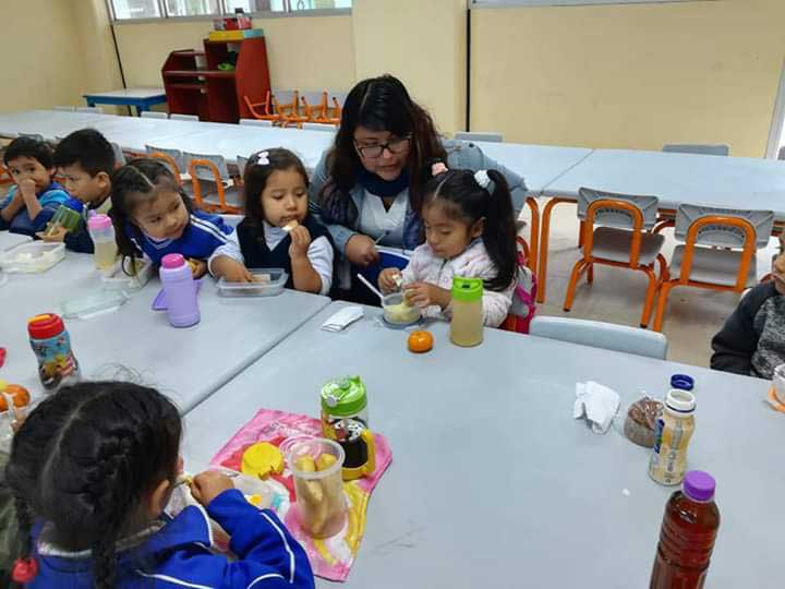 Acompanando-y-estimulando-el-momento-de-los-alimentos